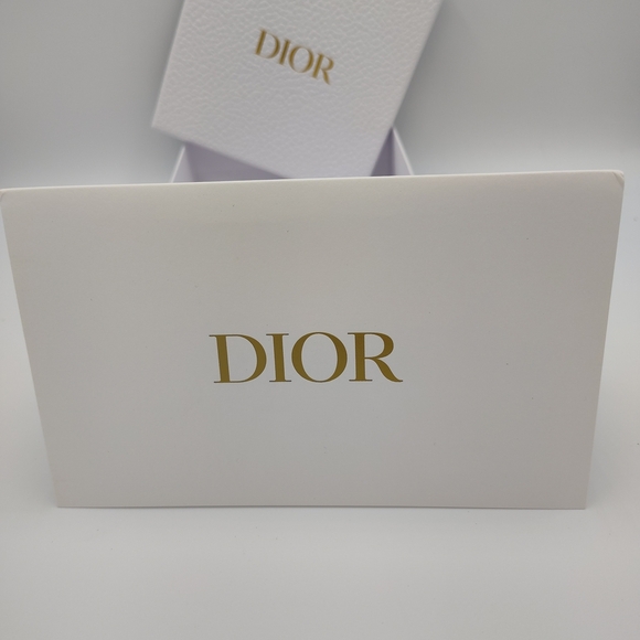 Christian Dior Luxe Gift Set 🎁 Box, Ribbon, Dust Bag, Pip Card & Mini Perfumes - Picture 6 of 12